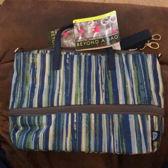 Expandable bag/Beyond a Bag - Picture 4 of 5